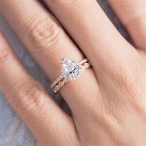 Pear Shaped Engagement Ring Set