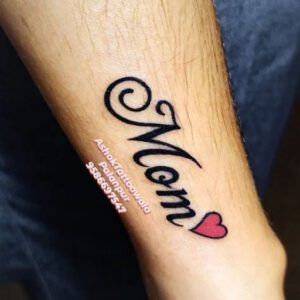 Tattoo Ideas for Your Mom’s Name